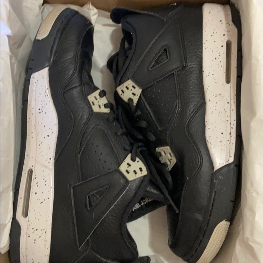 Jordan 4s Retro BG